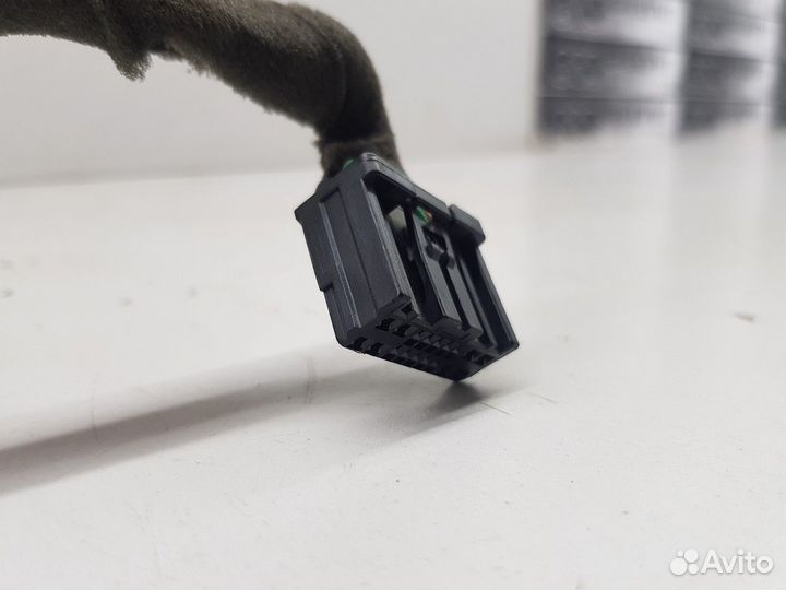 Электропроводка крышки багажника