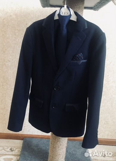 Пиджак для мальчика 128