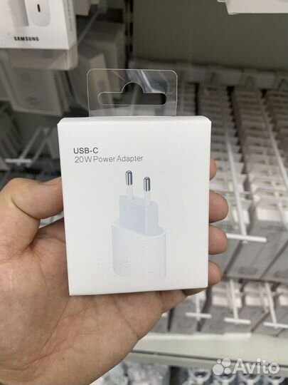 Блок для зарядки iPhone type c 20 w