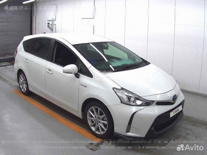Toyota Prius Alpha 1.8 AT, 2018, 150 000 км