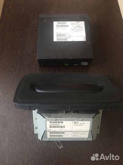 Монитор volvo XC90 2002-2015 (30656245 С DVD)