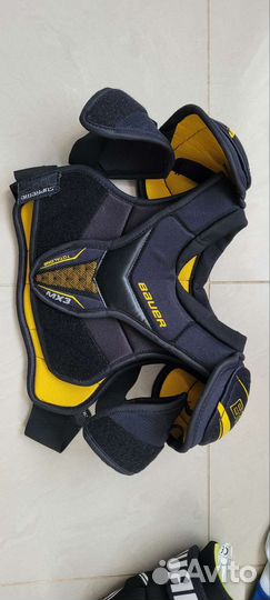 Нагрудник хоккейный bauer