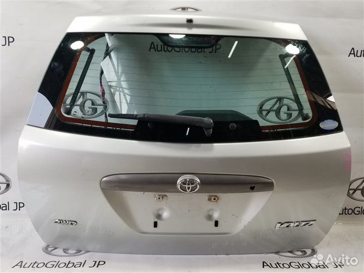 Дверь багажника со стеклом Toyota Voltz