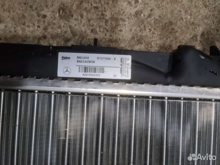 Радиатор интеркулера Мерседес S600 W221