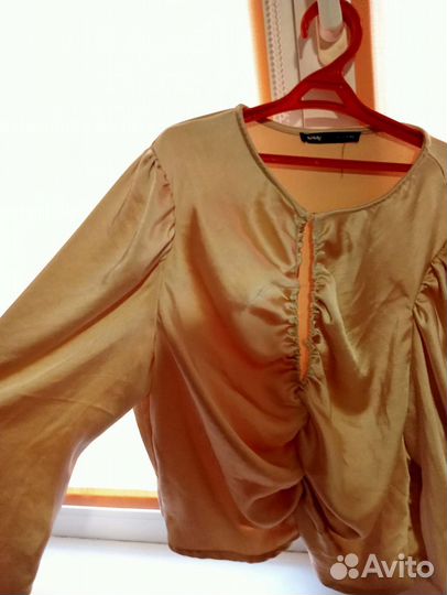 Топ женский с длинными рукавами