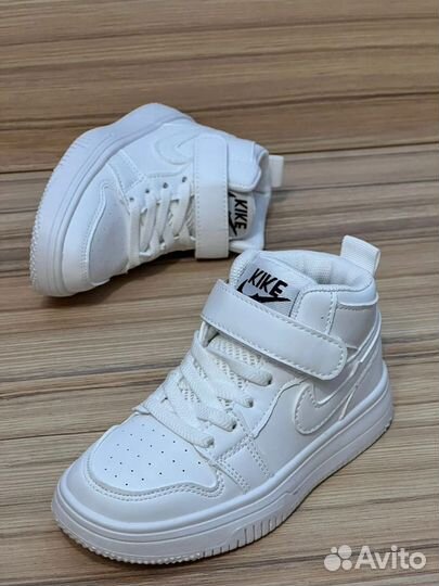 Кроссовки nike детские
