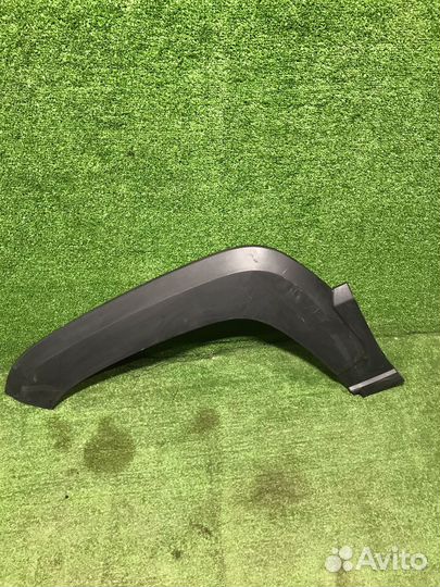 Накладка переднего левого крыла Niva Travel