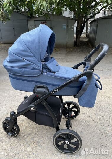 Продаю детскую коляску 2 в 1