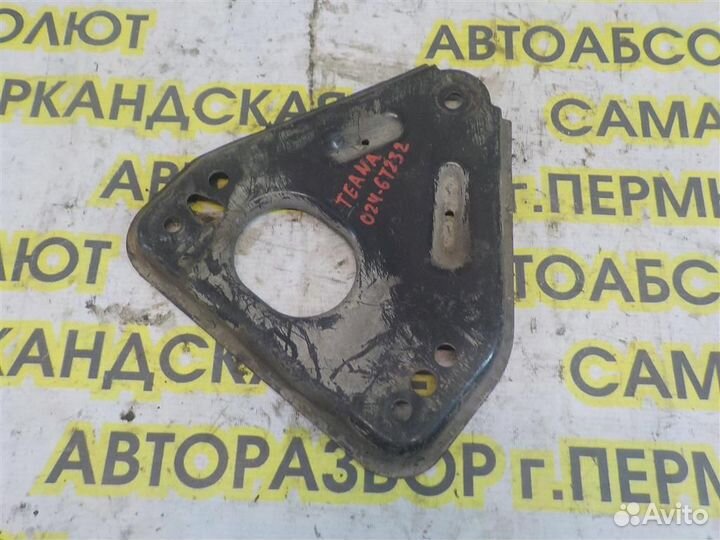 Кронштейн передней балки Nissan Teana (J32) 2008