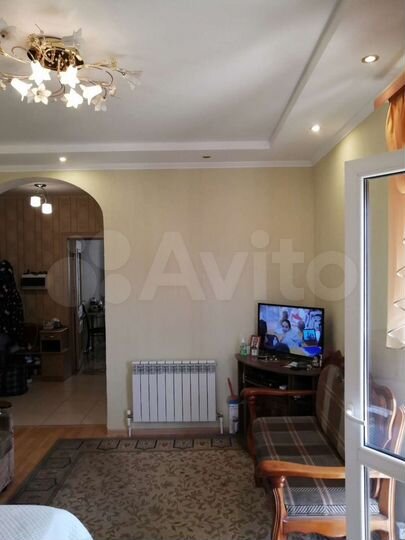 2-к. квартира, 60 м², 8/13 эт.