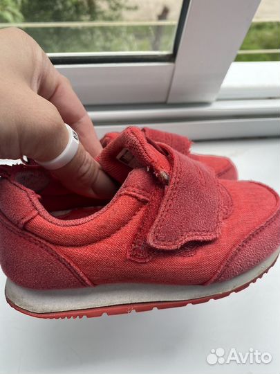 Кроссовки, ботинки, сандали