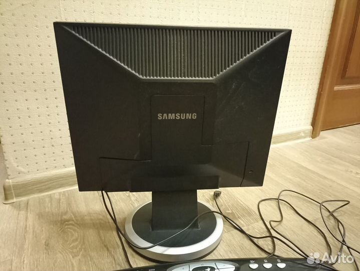 Монитор samsung syncmaster 940n