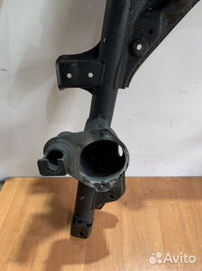 Подрамник передний Bmw x5 e53