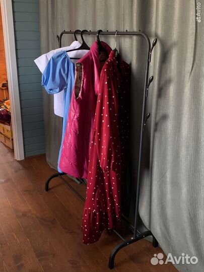 Напольная вешалка