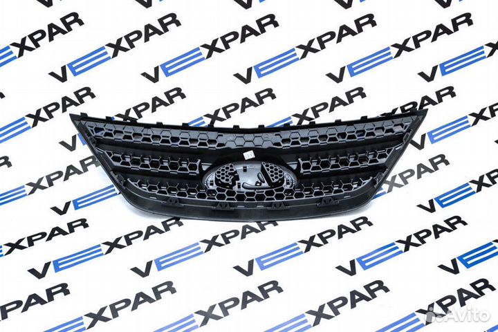 Решетка радиатора Лада Ларгус (нового образца под