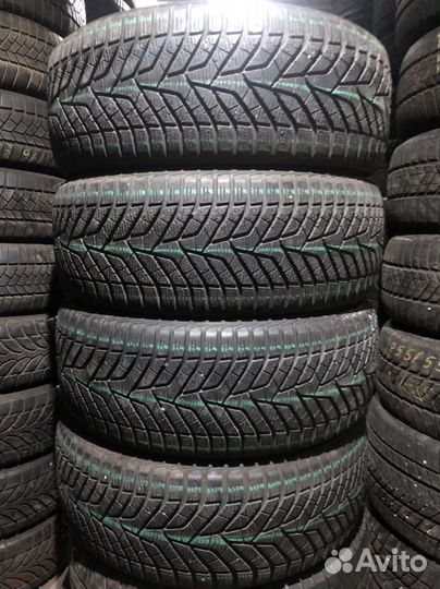 Yokohama BluEarth Winter V905 235/55 R17 103V