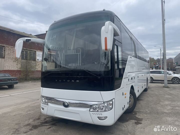 Туристический автобус Yutong ZK6122H9, 2024