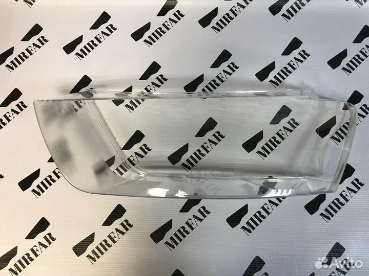 Стекло фары Audi Q3