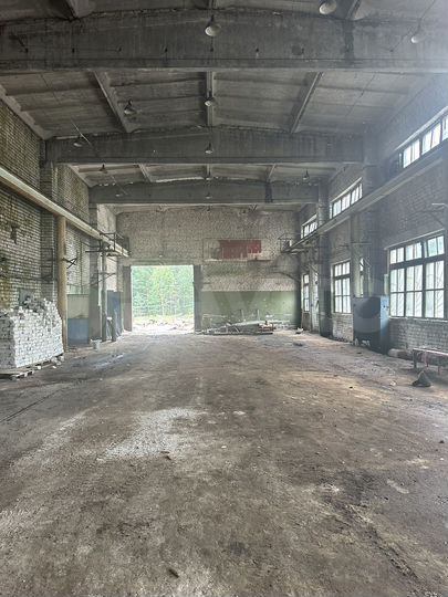 Склад, 1300 м²