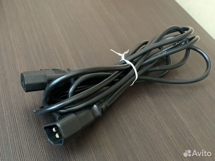 Кабель для компьютера