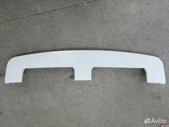 Спойлер крыши УАЗ Патриот с фонарем. Все цвета