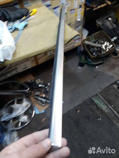 Мерседес Молдинг стекла Задний левый Gl-Class X166