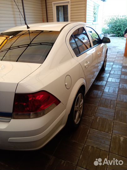 Opel Astra, 2013