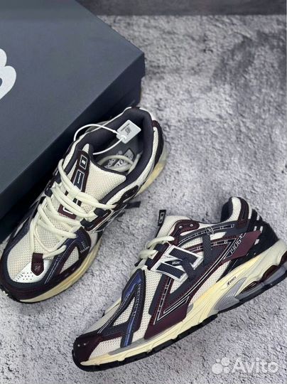 Кроссовки New Balance 1906 lux