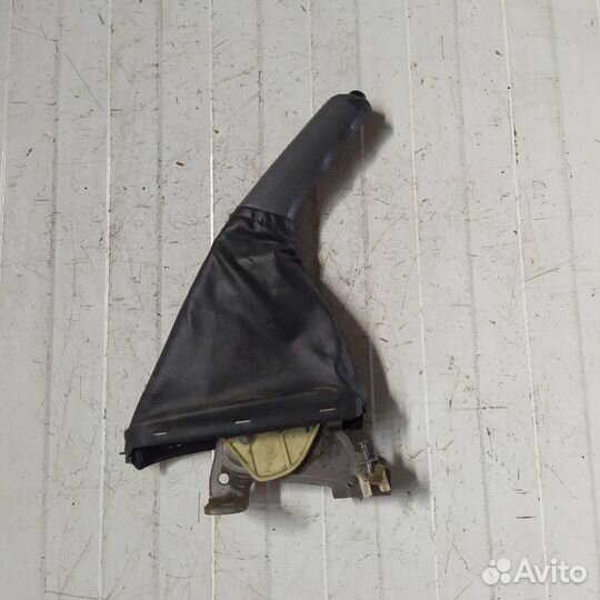 Ручник Ford Focus 1 хэтчбек 1.8 2004