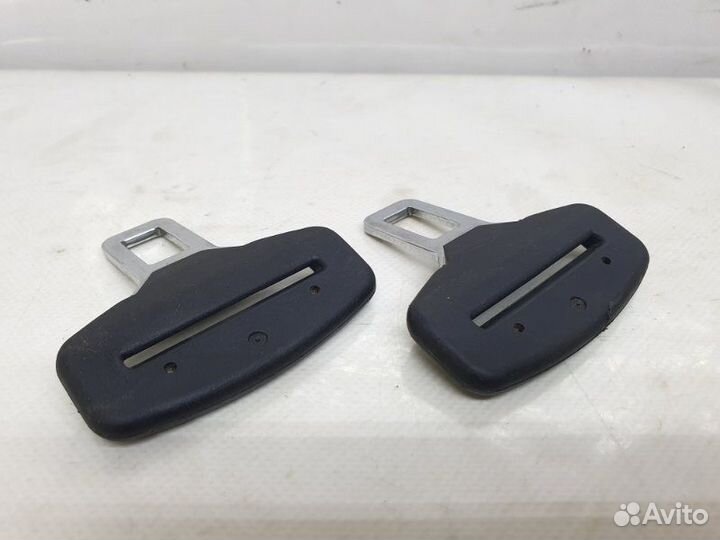 Заглушка ремня безопасности Mercedes-Benz E W211