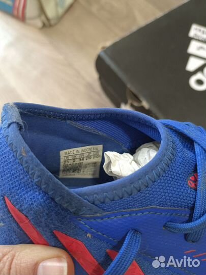 Детские футбольные бутсы predators