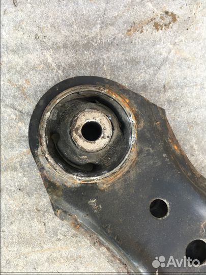 Рычаг левый Volkswagen Golf 4 Фольксваген Гольф 4