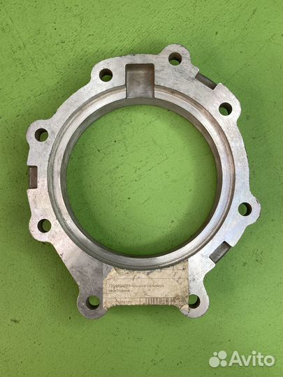 Крышка сальника хвостовика \NO name 1304401089