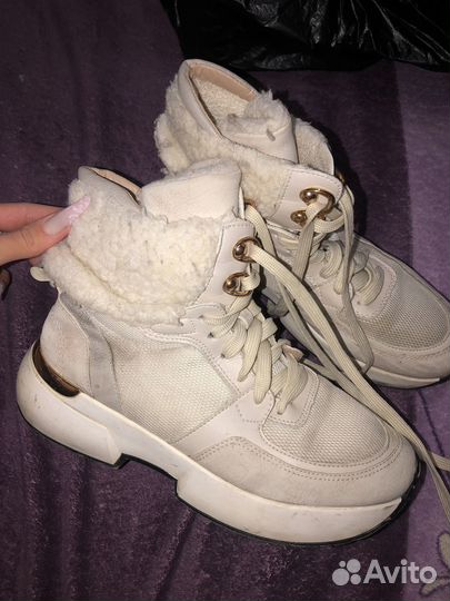 Зимние утепленные кроссовки ботинки