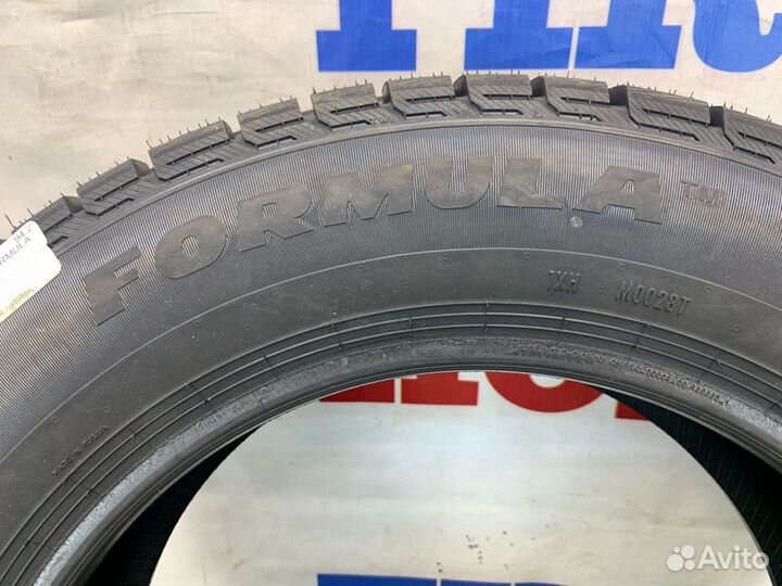 Pirelli Formula Ice FR 215/60 R17 100T