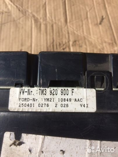 Щиток приборов Volkswagen Sharan