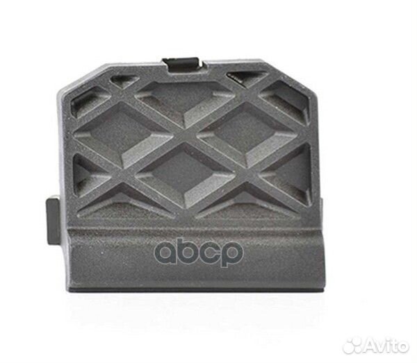 Крышка буксировоч. крюка - задняя BSG 810 1636070