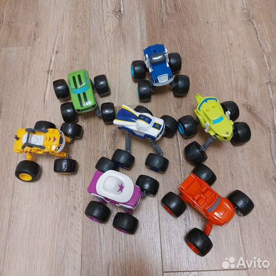 Вспыш и чудо машинки детский набор