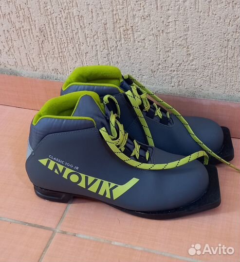 Лыжные ботинки