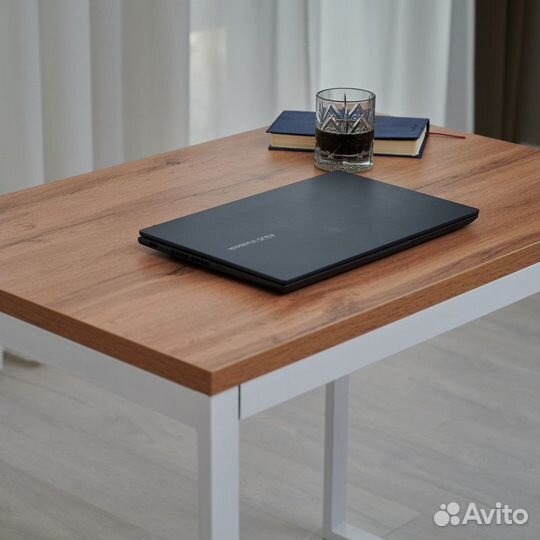 Письменный стол для школьника / Стол с ящиками