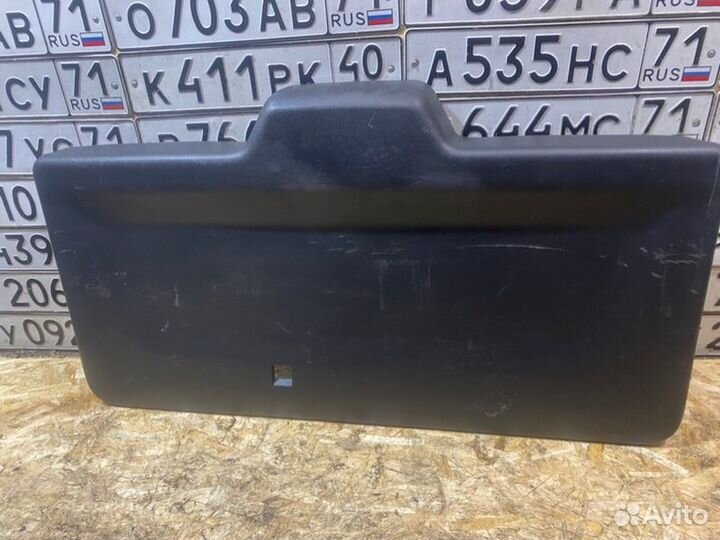 Обшивка крышки багажника Citroen Berlingo 1.6 2014