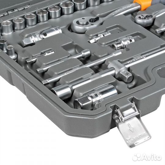 Набор инструментов универсальный 94 предмета, плас