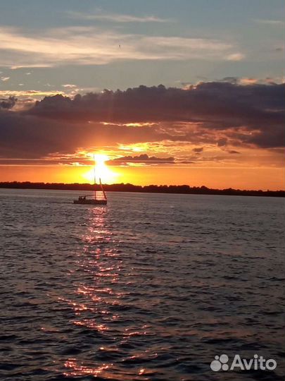 Прогулки 11 человек, дневные, вечерние на яхте