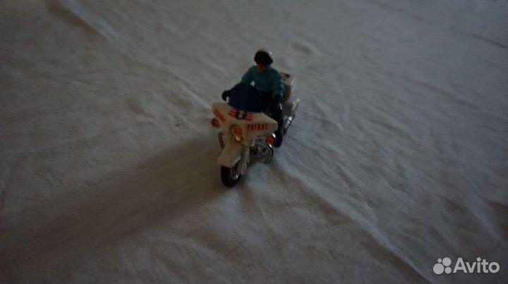 Мотоциклист, детская игрушка инерционная