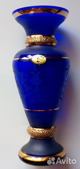 Ваза из кобальтового стекла Bohemia