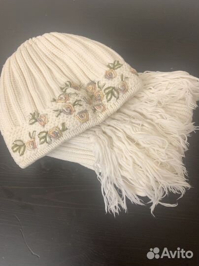 Комплект шапка и шарф для девочки