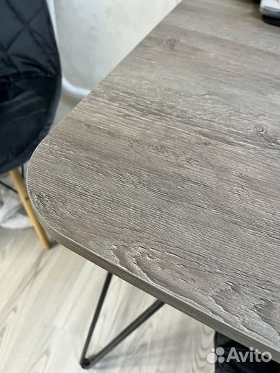 Кухонный стол