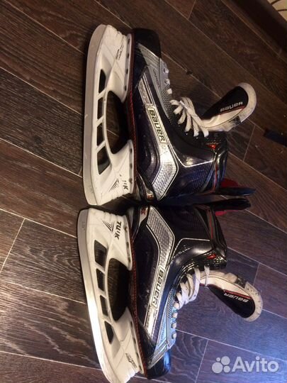 Коньки хоккейные