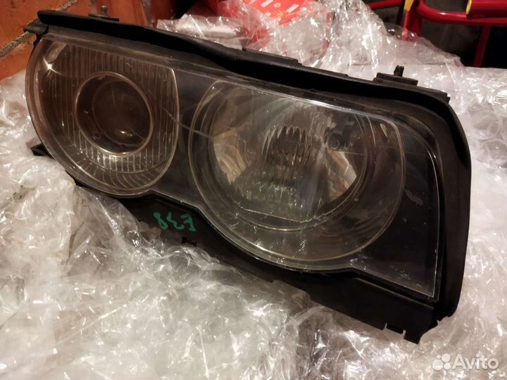Фара Рест правая ксенон на бмв е38