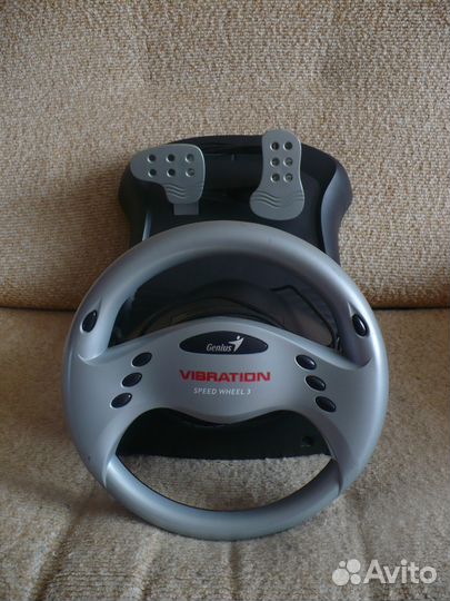 Руль с педалями(вибро) Genius